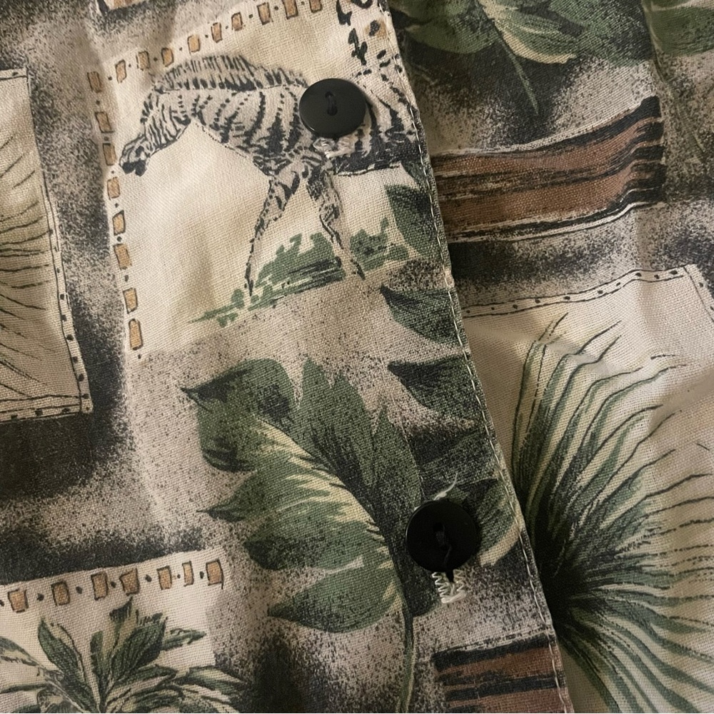 Vintage safari animal button down shirt - Picture 6 of 7